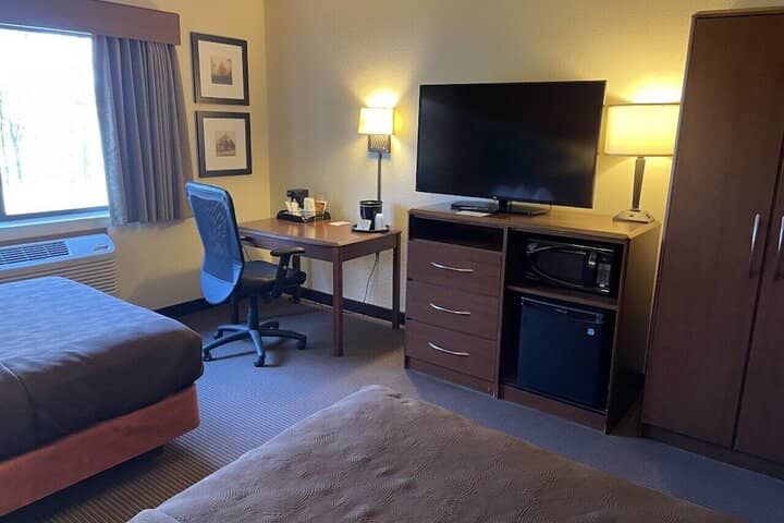 Room 25 of 54