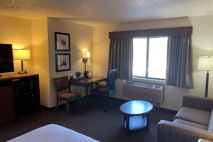 Room 22 of 54